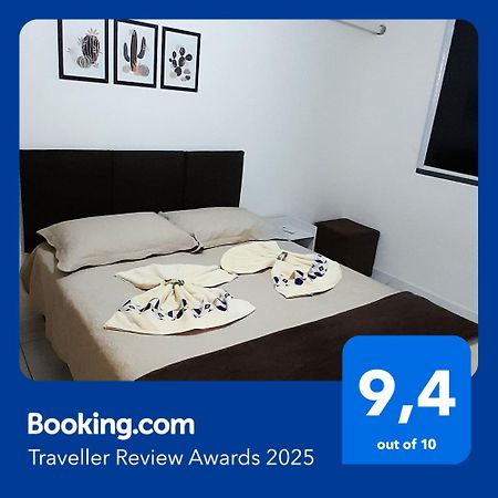 Apartamento Beira Rio No Condominio Brisas Do Lago パウロ・アフォンソ エクステリア 写真